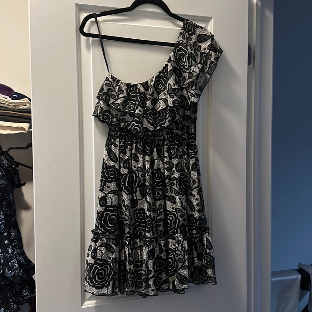 Beautiful one shoulder mini dress size small